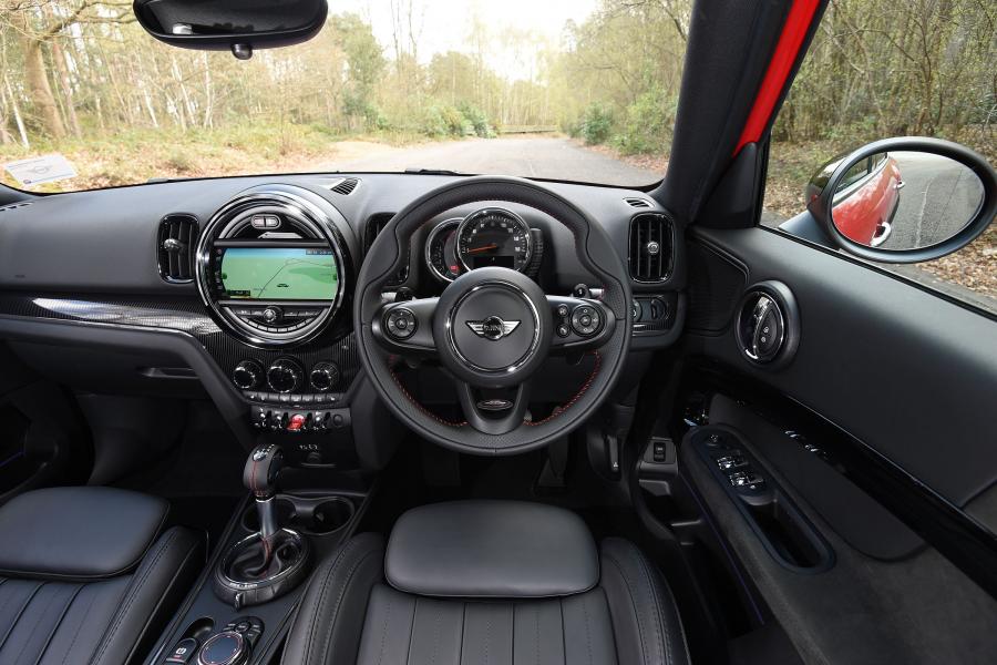 Торпедо Mini Cooper SD Countryman ALL4 2017 года  (UK) (фото 9 из 12)
